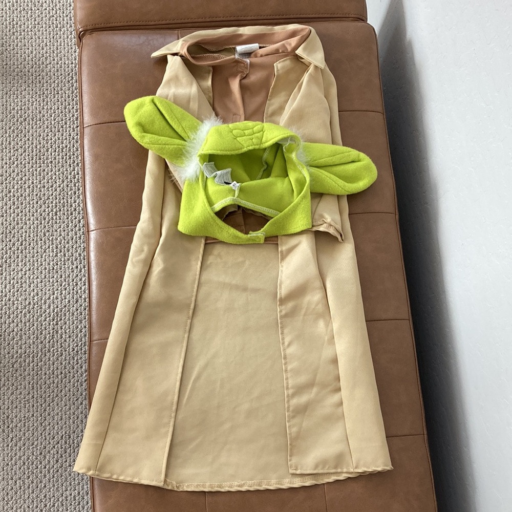 Yoda Pet Costume - Picture 2 of 5